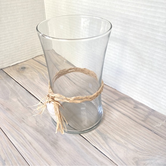 Hurricane Candle Holder Glass Nautical Beach Coastal Rafia Seashell Design - Picture 6 of 9